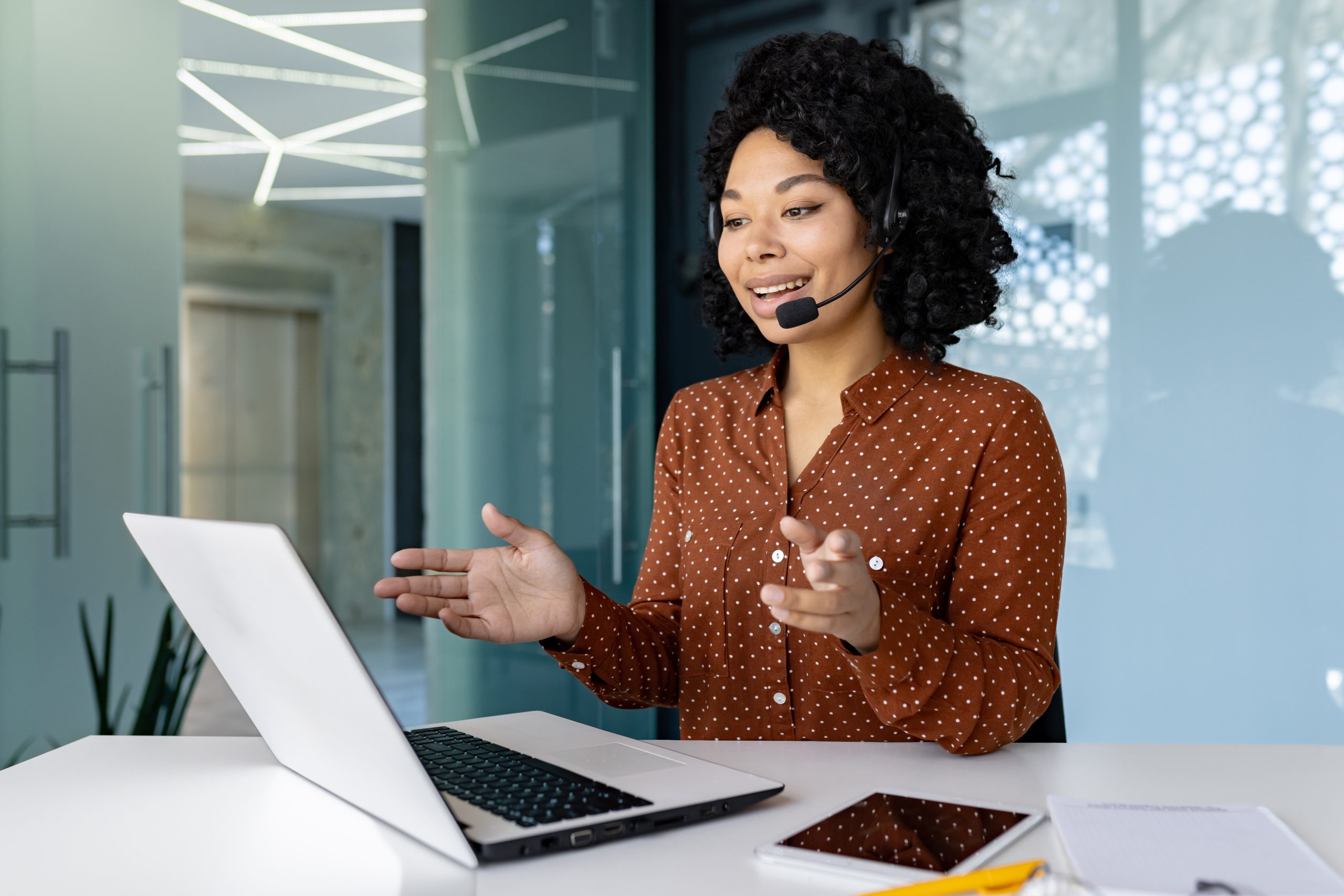 Top 10 Reasons Companies Use Virtual Receptionists